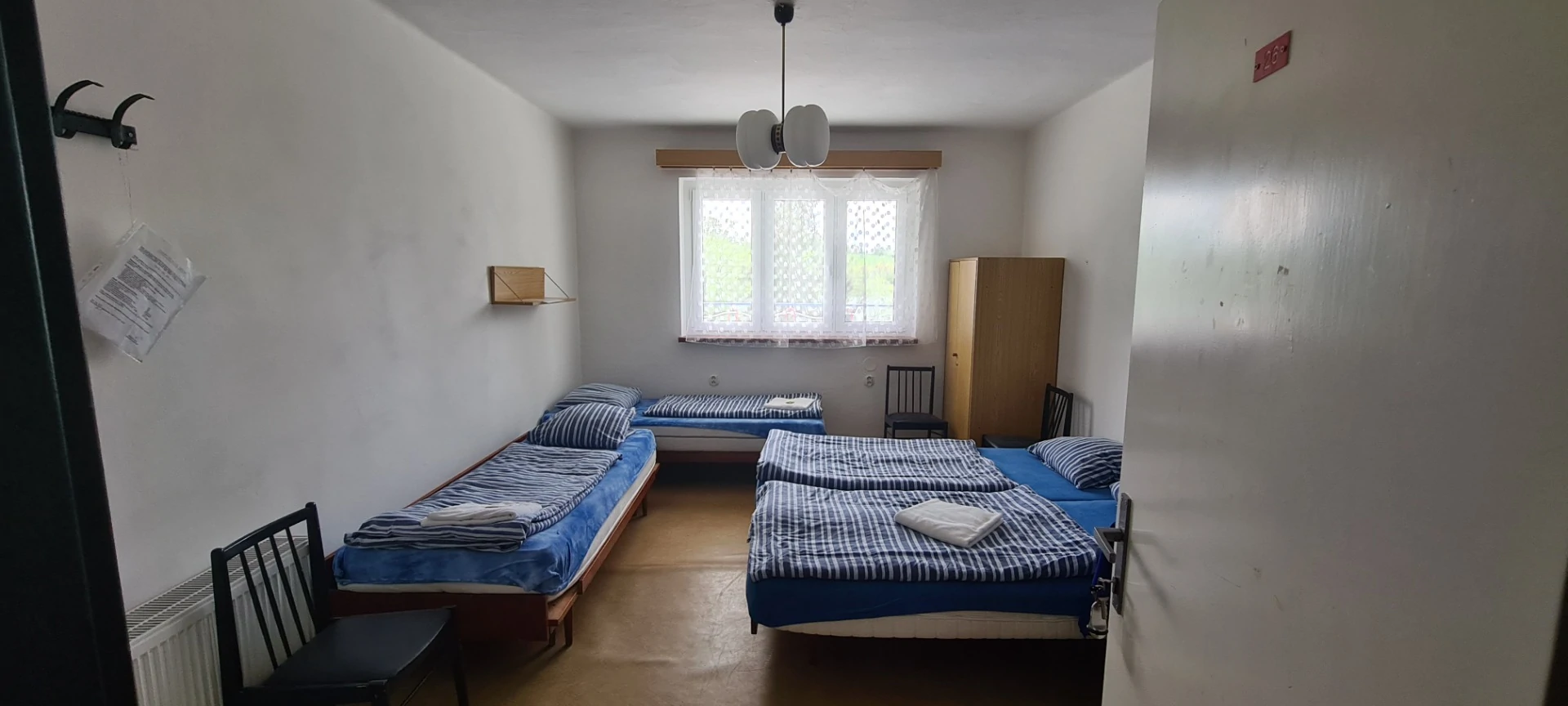 Classic Bedrooms 4-5 (8x)